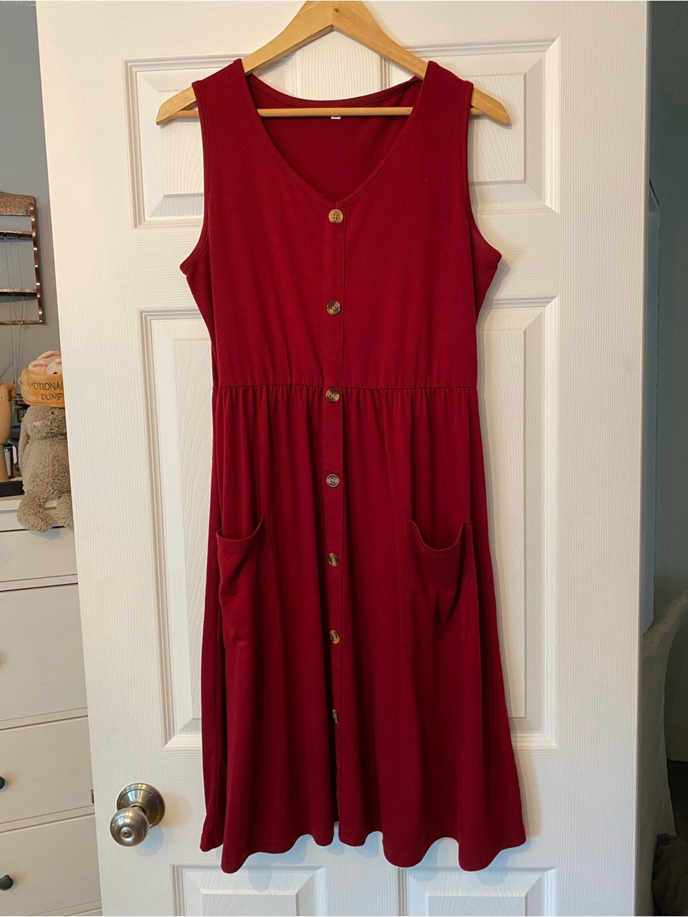 Sleeveless Button-Front Pocket Dress in Burgundy